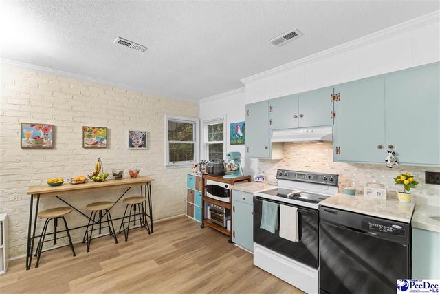 506 Park St, Timmonsville, SC 29161