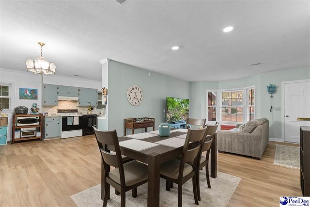 506 Park St, Timmonsville, SC 29161