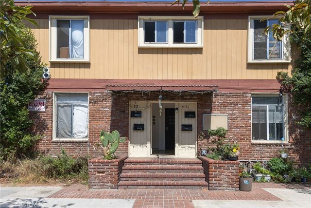 915 E 23rd Street, Los Angeles, CA 90011