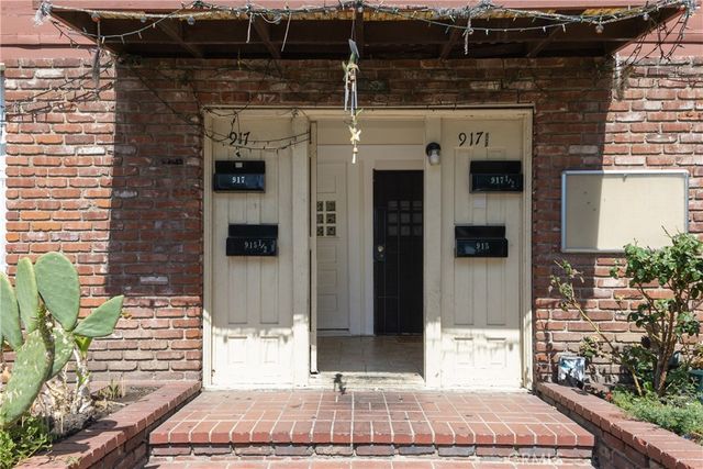 915 E 23rd Street, Los Angeles, CA 90011