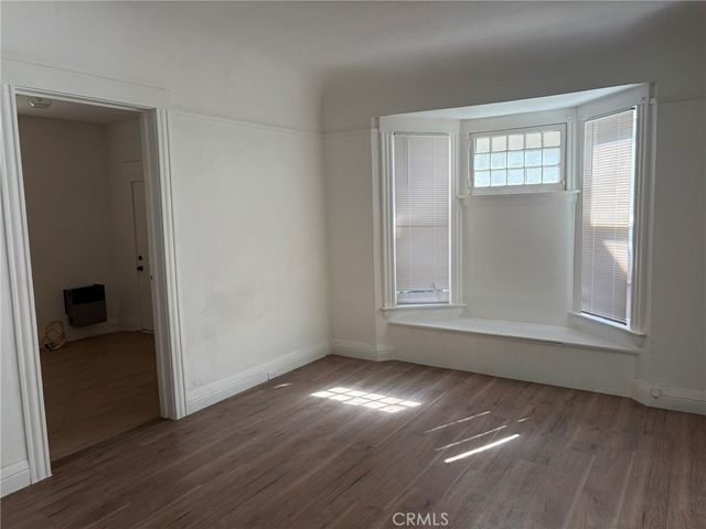 915 E 23rd Street, Los Angeles, CA 90011