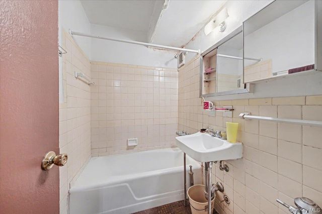 2640 Marion 2B, Bronx, NY 10458