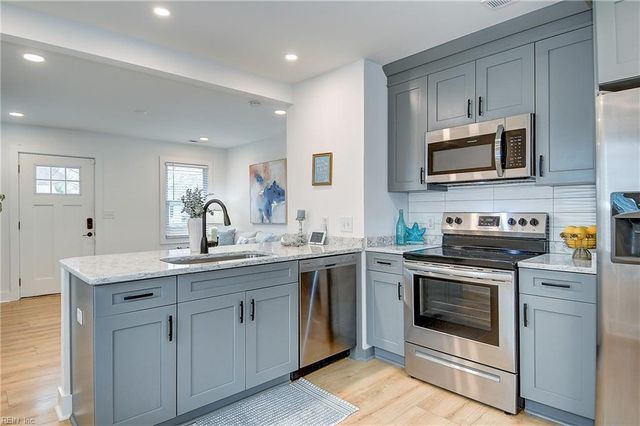 1928 Long Green Ln, Hampton, VA 23663