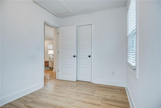 1928 Long Green Ln, Hampton, VA 23663