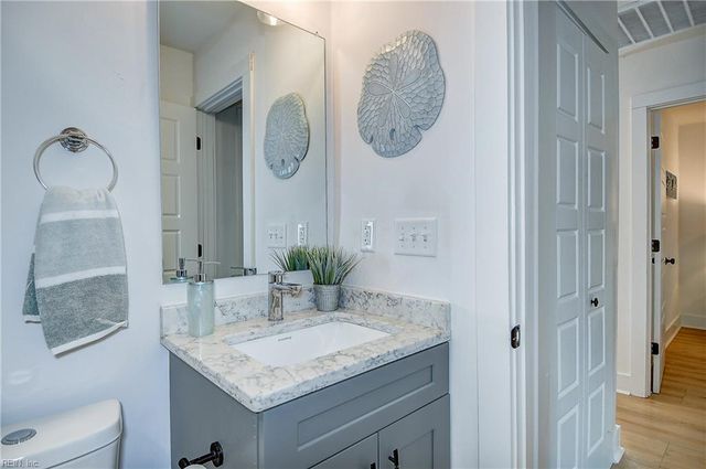 1928 Long Green Ln, Hampton, VA 23663