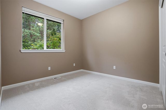 1447 Cherry Avenue, Fircrest, WA 98466
