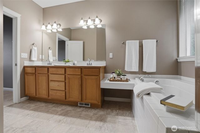1447 Cherry Avenue, Fircrest, WA 98466
