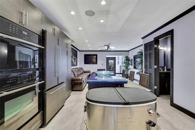 3414 ARBOR OAKS COURT, Tampa, FL 33614