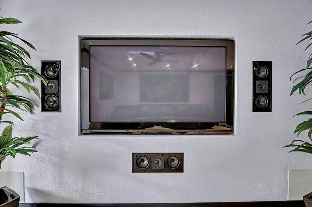 3414 ARBOR OAKS COURT, Tampa, FL 33614