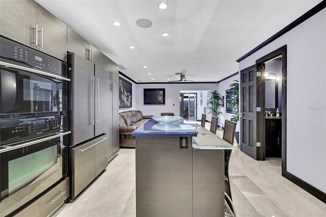 3414 ARBOR OAKS COURT, Tampa, FL 33614