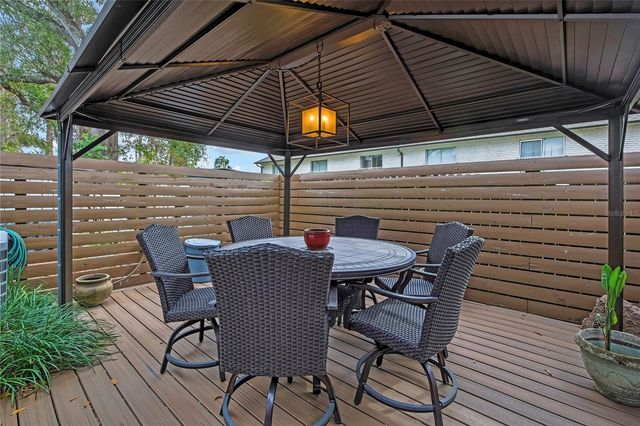 3414 ARBOR OAKS COURT, Tampa, FL 33614