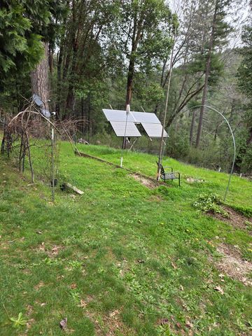 18755 N. Canyon, Nevada City, CA 95959