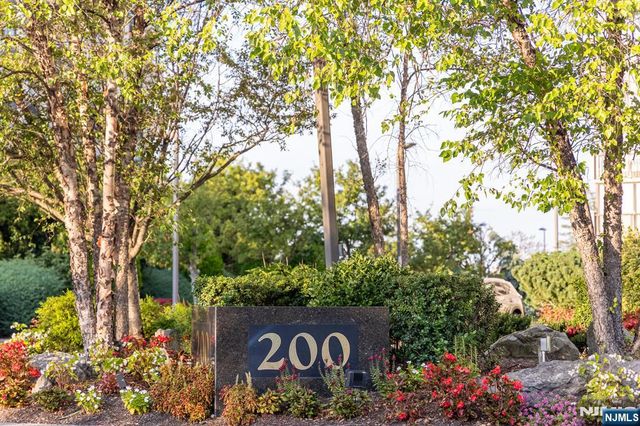 200 Winston Drive 1005, Cliffside Park, NJ 07010