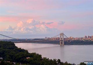 200 Winston Drive 1005, Cliffside Park, NJ 07010