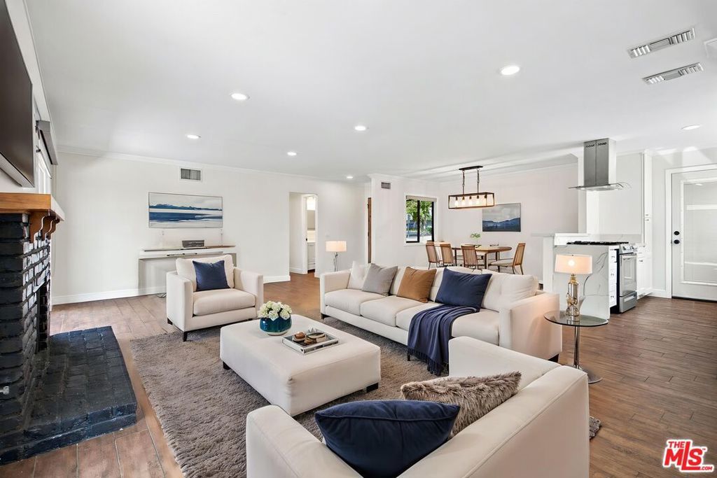 1088 W 11th Street, Upland, CA 91786 — exterior