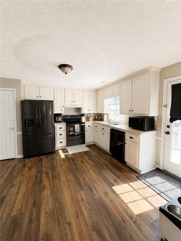42 Eaves Drive, Temple, GA 30179