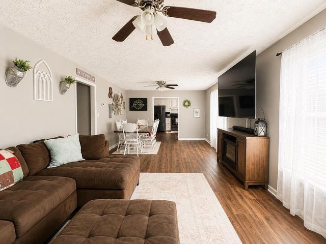 42 Eaves Drive, Temple, GA 30179