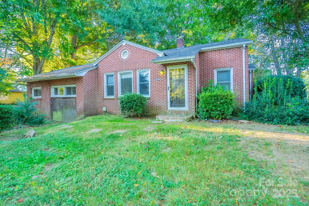 1501 Mccormick Avenue, Gastonia, NC 28054