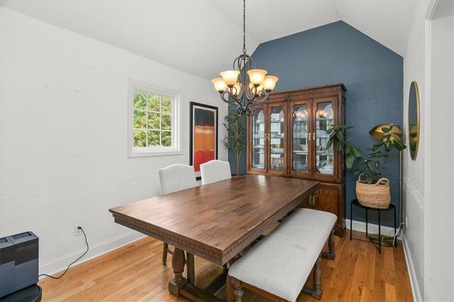 4524 NW Bramble Trail, Lee's Summit, MO 64064