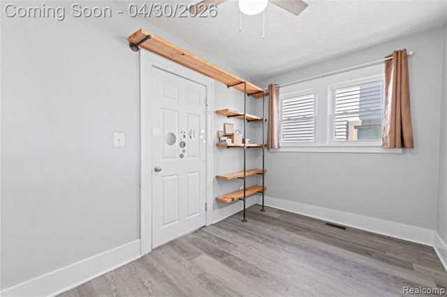 2835 Parkwood Street, Trenton, MI 48183