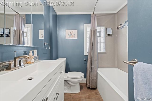 2835 Parkwood Street, Trenton, MI 48183