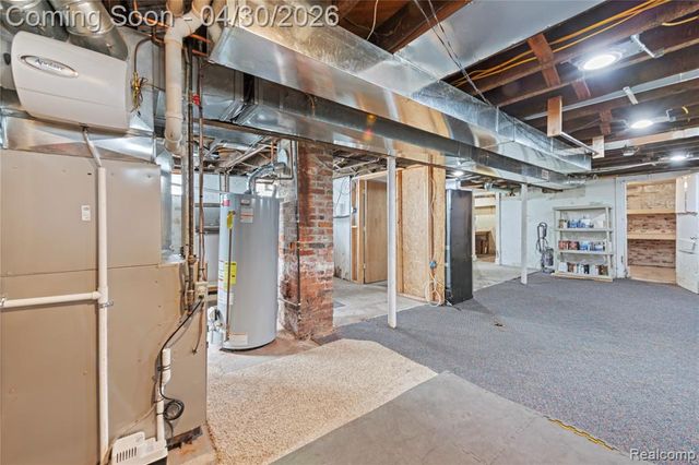 2835 Parkwood Street, Trenton, MI 48183