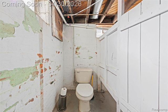 2835 Parkwood Street, Trenton, MI 48183