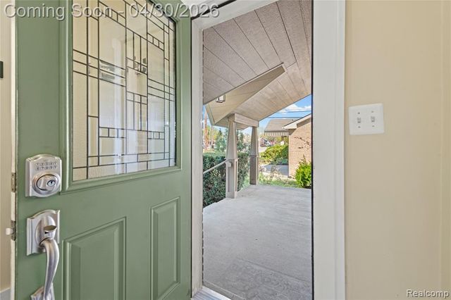 2835 Parkwood Street, Trenton, MI 48183