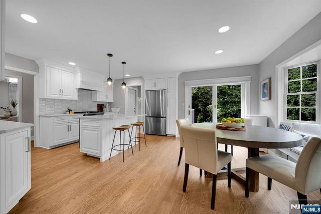 10 Carolina Place, Ridgewood, NJ 07450