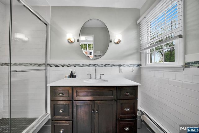 10 Carolina Place, Ridgewood, NJ 07450