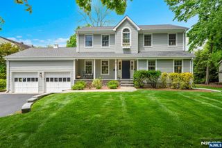10 Carolina Place, Ridgewood, NJ 07450