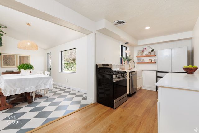 2873 E PAMELA DR, Cottonwood Heights, UT 84121