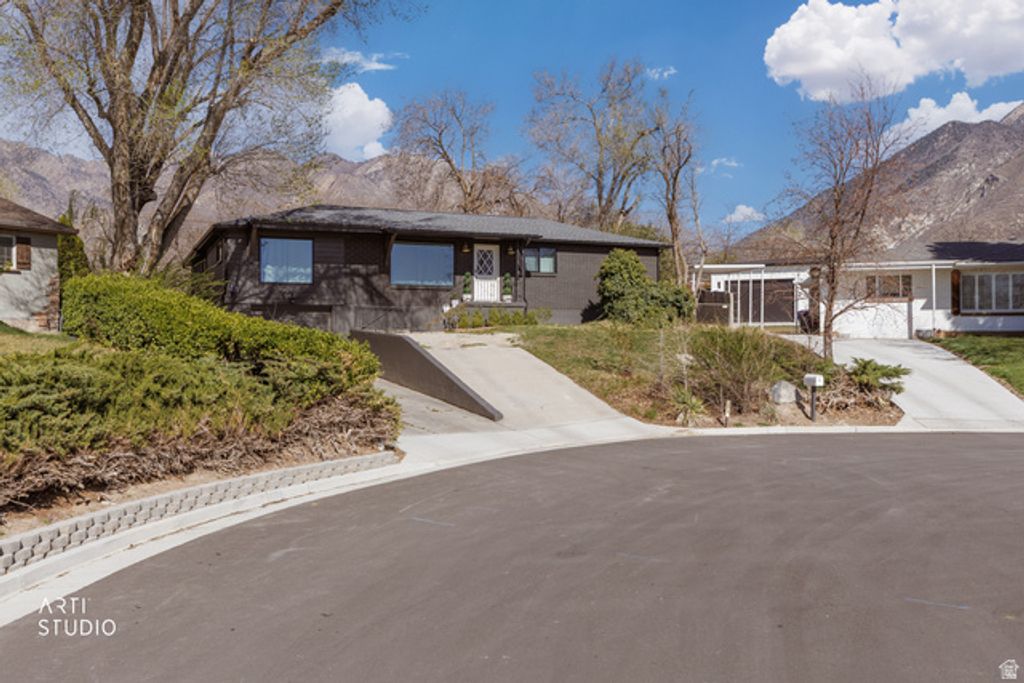 2873 E PAMELA DR, Cottonwood Heights, UT 84121