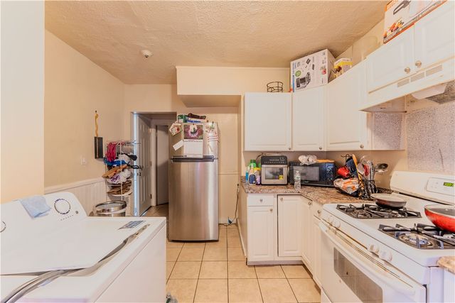 91 Laura Street, Providence, RI 02907