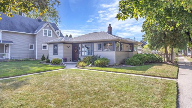 2504 Lakeshore DRIVE, Sheboygan, WI 53081