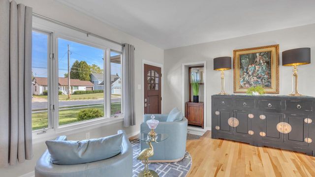 2504 Lakeshore DRIVE, Sheboygan, WI 53081