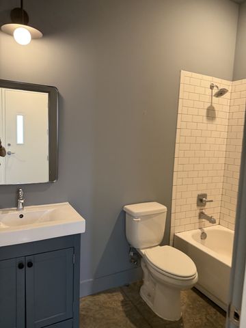 1253 4th Ave, S, Nashville, TN 37210