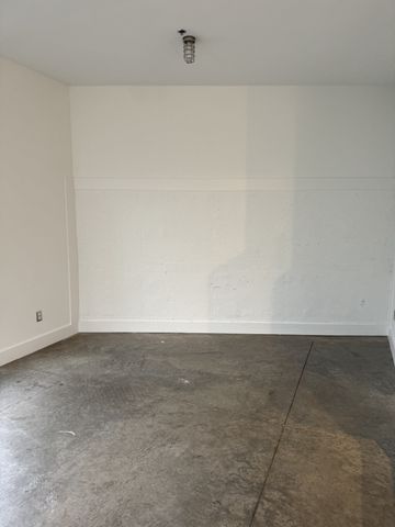 1253 4th Ave, S, Nashville, TN 37210