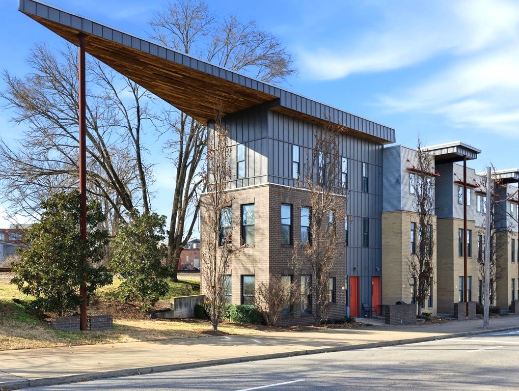 1253 4th Ave, S, Nashville, TN 37210