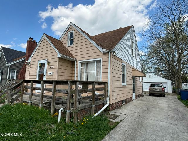 812 Continental Boulevard, Toledo, OH 43607