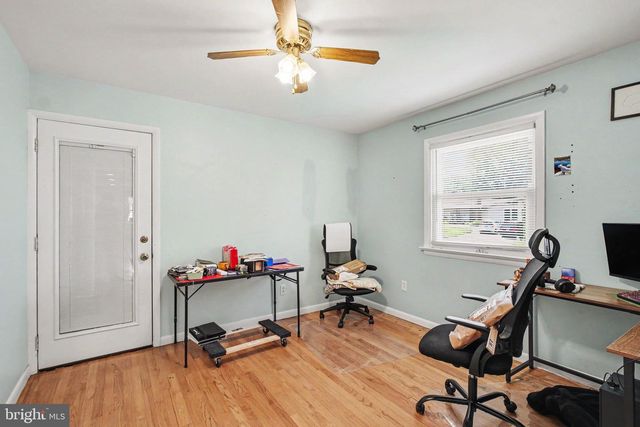 203 WHITTIER LN, Lancaster, PA 17602
