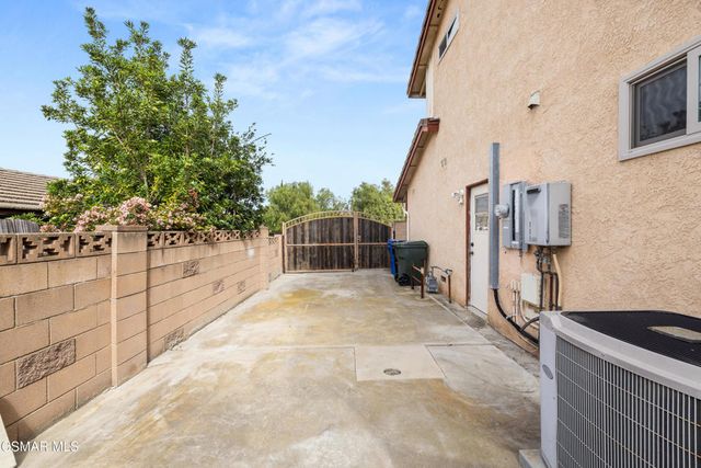 1195 Rotella Street, Newbury Park, CA 91320