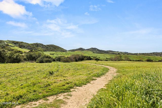 1195 Rotella Street, Newbury Park, CA 91320