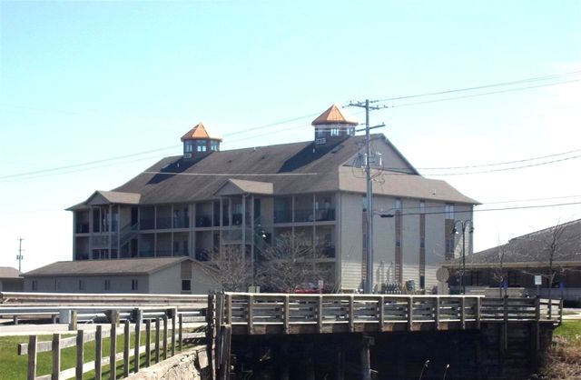 540 W Lake Street 12, Tawas City, MI 48763