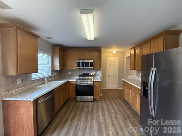 9407 Pepperidge Avenue NW, Concord, NC 28027