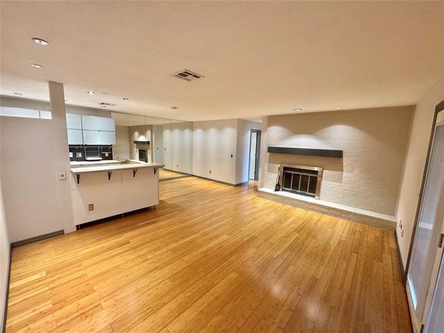 4400 Hemingway Drive 202, Oklahoma City, OK 73118