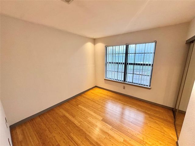 4400 Hemingway Drive 202, Oklahoma City, OK 73118