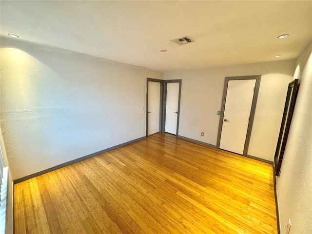 4400 Hemingway Drive 202, Oklahoma City, OK 73118