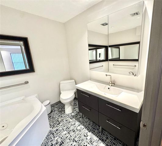 4400 Hemingway Drive 202, Oklahoma City, OK 73118