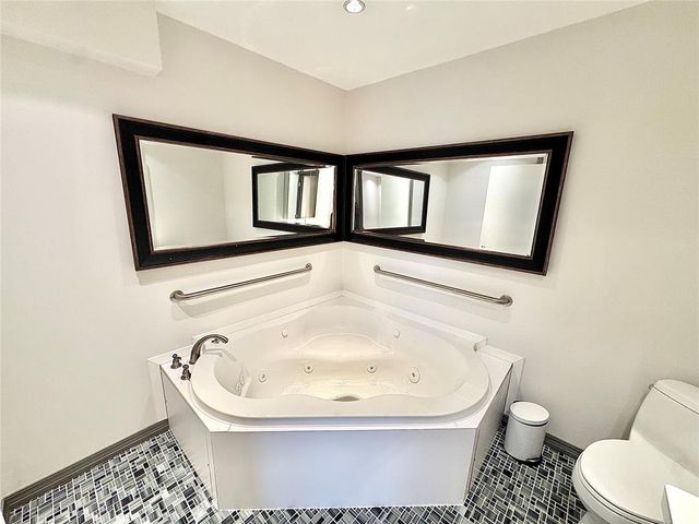 4400 Hemingway Drive 202, Oklahoma City, OK 73118